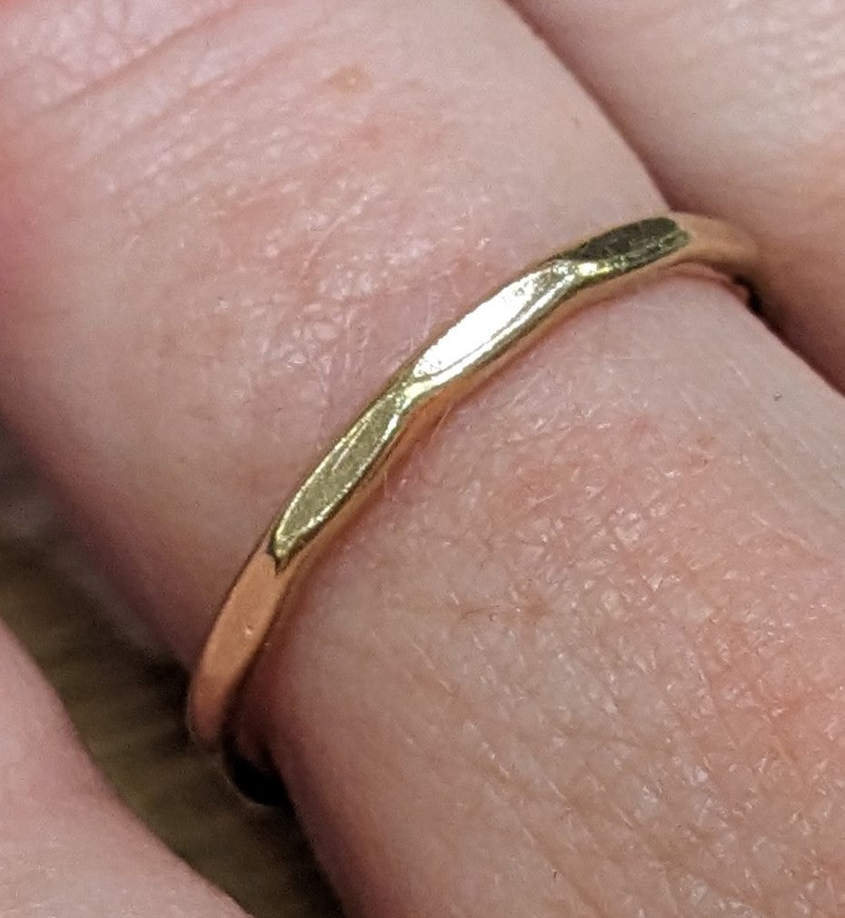 GF Thin Hammered Band Ring